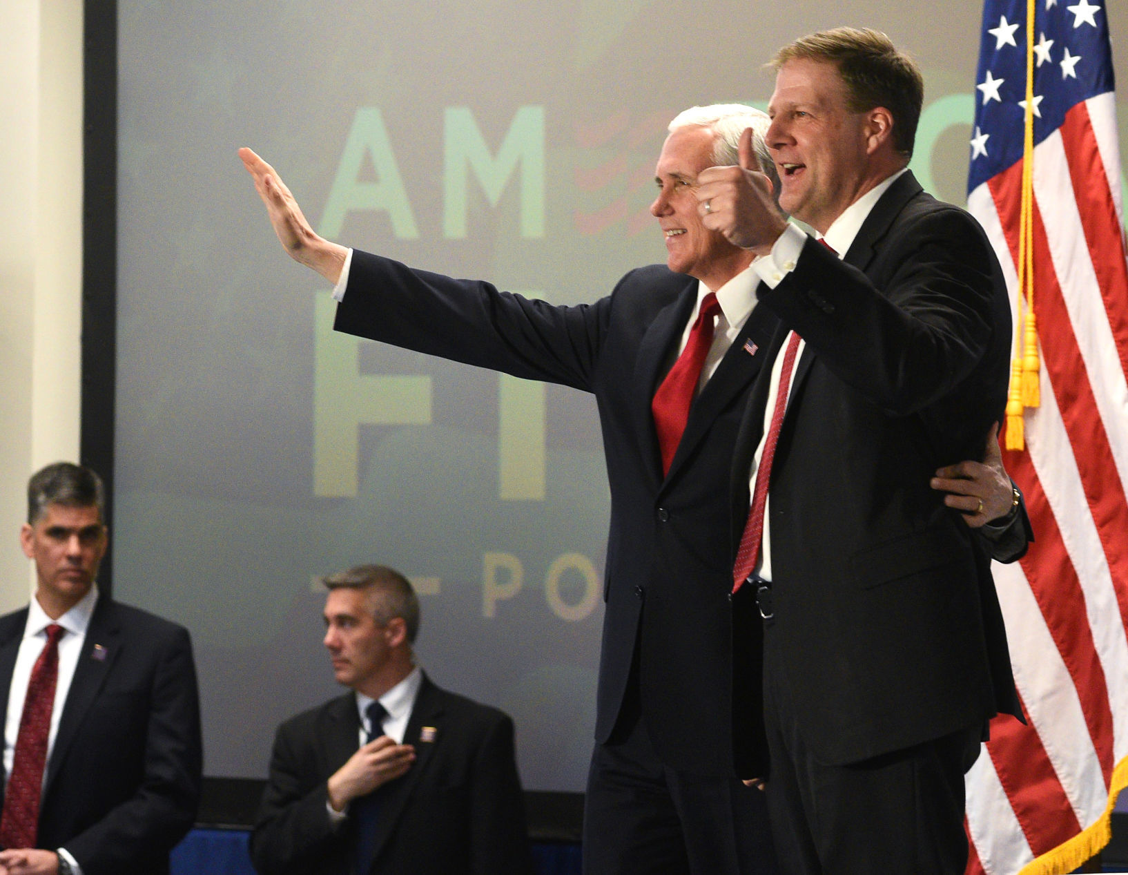181224-news-picsoftheyear-0323_loc_pence_ROY_8976.jpg